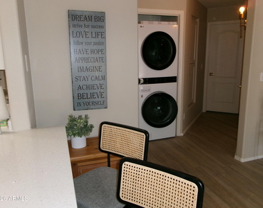 9151 W Greenway Road - Photo Thumbnail 46