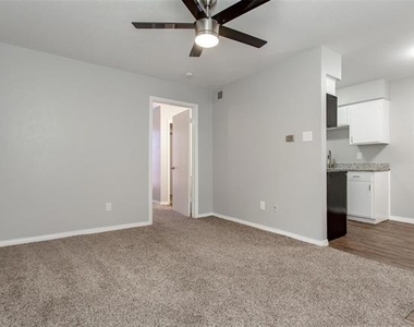 4319 Mckinney Avenue - Photo Thumbnail 4