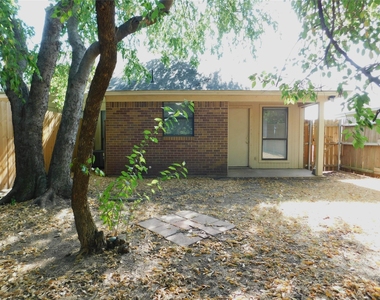 3305 Gardenview Circle - Photo Thumbnail 17