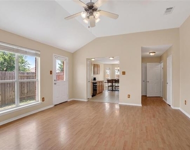 116 Meadow View Lane - Photo Thumbnail 4