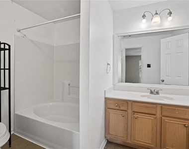 116 Meadow View Lane - Photo Thumbnail 17