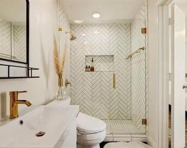 4034 Rawlins Street - Photo Thumbnail 7