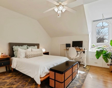 4034 Rawlins Street - Photo Thumbnail 4