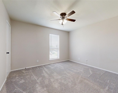 7700 Chapin Road - Photo Thumbnail 7