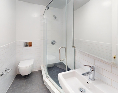 431 East 73rd Street - Photo Thumbnail 4