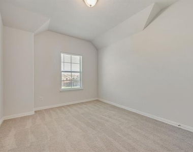 1220 Canuela Way - Photo Thumbnail 13