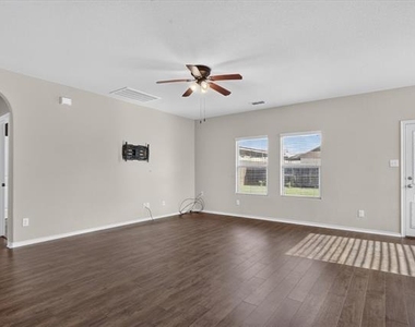 6336 Sails Street - Photo Thumbnail 10
