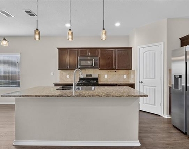 6336 Sails Street - Photo Thumbnail 4