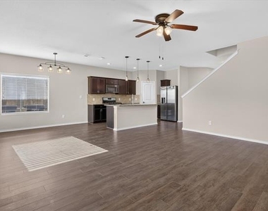 6336 Sails Street - Photo Thumbnail 9