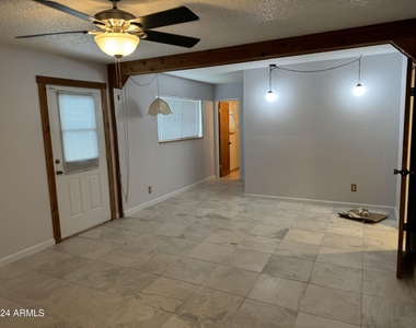 8542 E Windsor Avenue - Photo Thumbnail 14