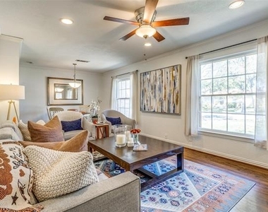 3732 Seguin Drive - Photo Thumbnail 8