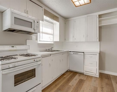 3112 Willow Park Street - Photo Thumbnail 7