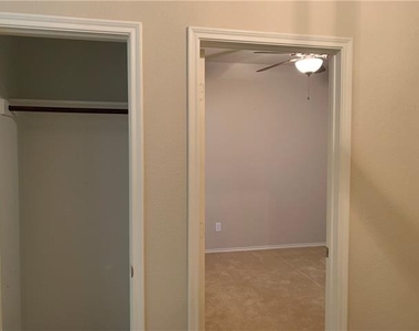 9709 Straightaway Drive - Photo Thumbnail 19