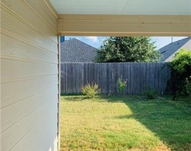 9709 Straightaway Drive - Photo Thumbnail 20