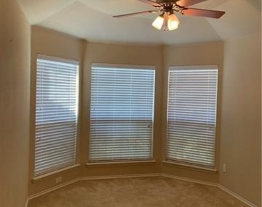9709 Straightaway Drive - Photo Thumbnail 17
