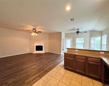 9709 Straightaway Drive - Photo Thumbnail 4