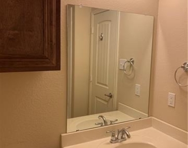 9709 Straightaway Drive - Photo Thumbnail 16