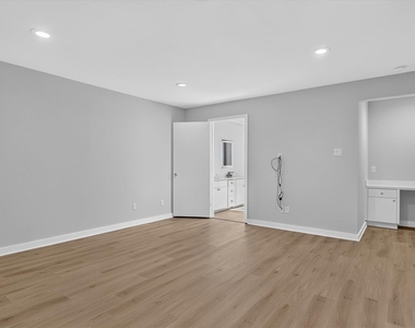 4919 Bryce Avenue - Photo Thumbnail 10