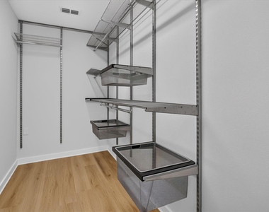 4919 Bryce Avenue - Photo Thumbnail 12