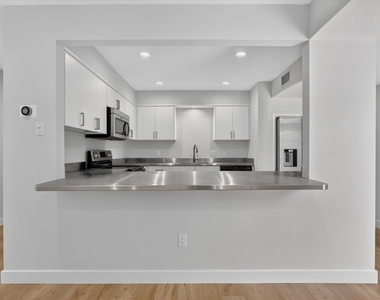 4919 Bryce Avenue - Photo Thumbnail 6