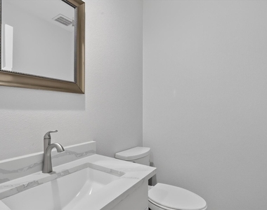 4919 Bryce Avenue - Photo Thumbnail 8