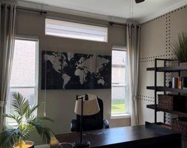 6133 Claridge Lane - Photo Thumbnail 18