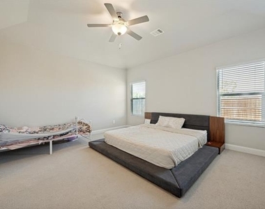 821 Buffalo Drive - Photo Thumbnail 6