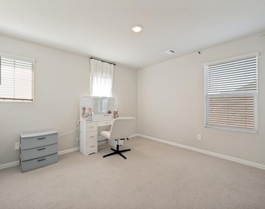 821 Buffalo Drive - Photo Thumbnail 8