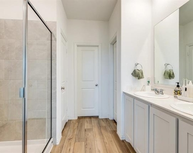 3917 Harper Street - Photo Thumbnail 10