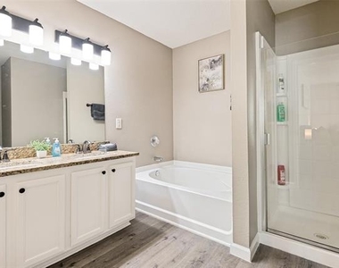 1513 Lone Star Court - Photo Thumbnail 7