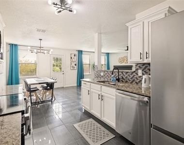 1513 Lone Star Court - Photo Thumbnail 2