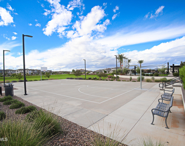 773 W Lark Drive - Photo Thumbnail 42