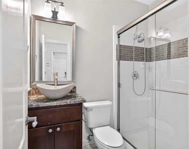 6809 Cedar Ridge Court - Photo Thumbnail 16