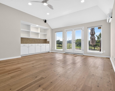 6809 Cedar Ridge Court - Photo Thumbnail 24