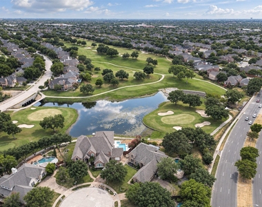 6809 Cedar Ridge Court - Photo Thumbnail 34