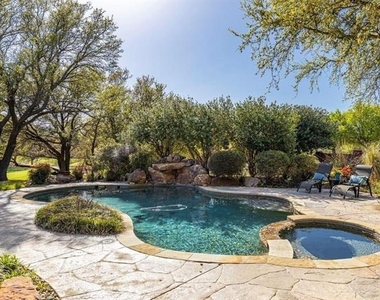 6809 Cedar Ridge Court - Photo Thumbnail 2