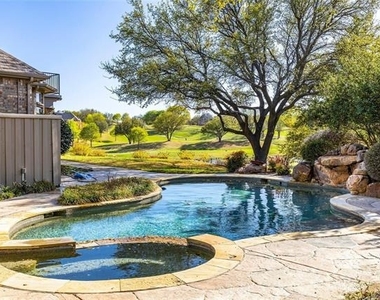 6809 Cedar Ridge Court - Photo Thumbnail 9
