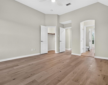 6809 Cedar Ridge Court - Photo Thumbnail 25