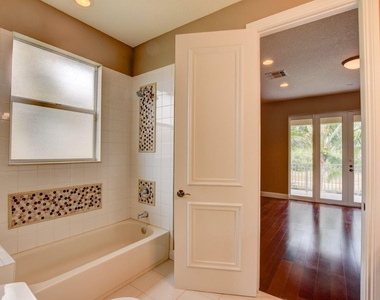6669 Cobia Circle - Photo Thumbnail 36
