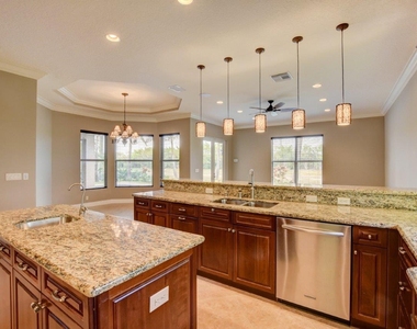 6669 Cobia Circle - Photo Thumbnail 10