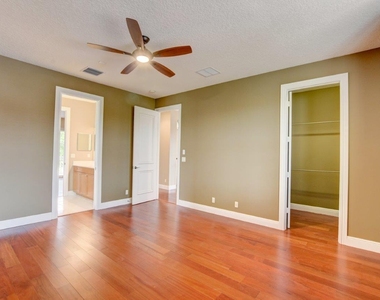 6669 Cobia Circle - Photo Thumbnail 35