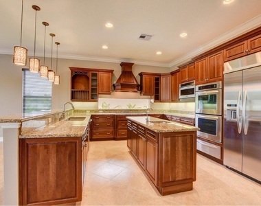 6669 Cobia Circle - Photo Thumbnail 13