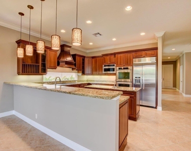6669 Cobia Circle - Photo Thumbnail 15