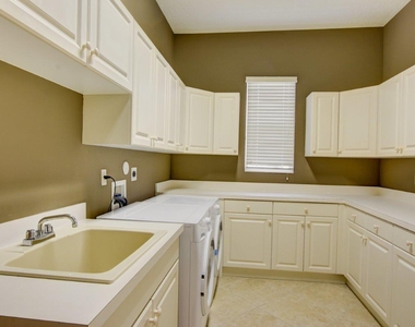 6669 Cobia Circle - Photo Thumbnail 20
