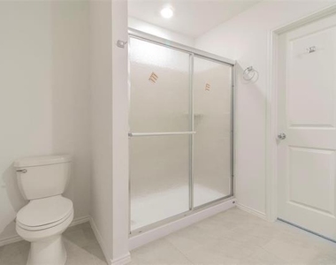 1130 Arbor Wood Drive - Photo Thumbnail 10
