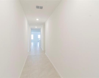 1130 Arbor Wood Drive - Photo Thumbnail 17