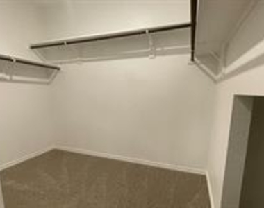 216 Vitex Drive - Photo Thumbnail 9