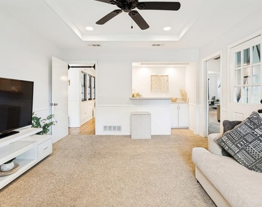 4300 Driftwood Drive - Photo Thumbnail 3