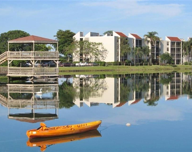 111 Lake Emerald Drive - Photo Thumbnail 31