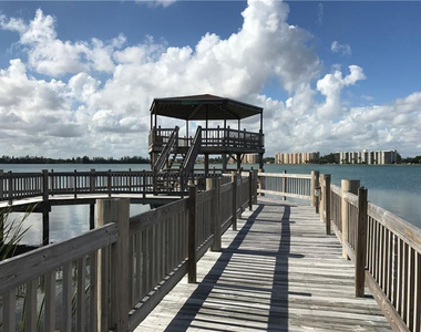 111 Lake Emerald Drive - Photo Thumbnail 30